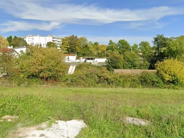 Terrain 574 m² Saintes 