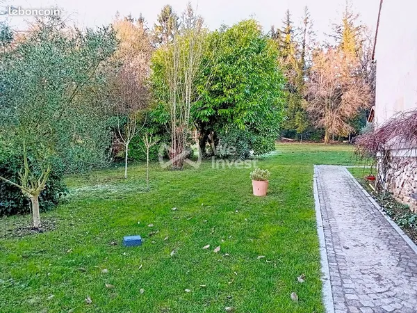 Maison 10 pièces 340 m² 