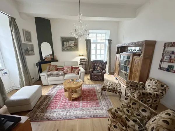 Maison 5 pièces 153 m² 