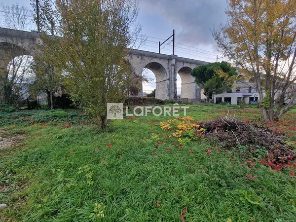 Terrain 447 m² 