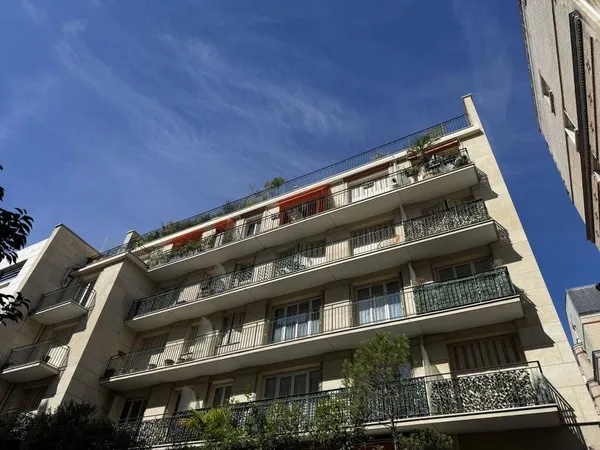 Parking - Garage Location Neuilly-sur-Seine   175€