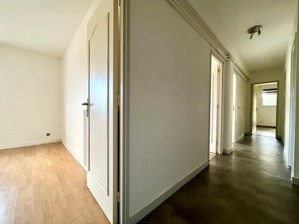 Appartement de 4 pièces principales 