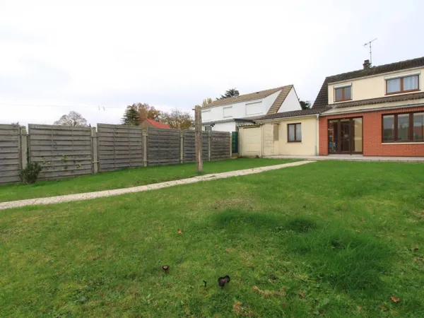 Maison 6 pièces 109 m² 