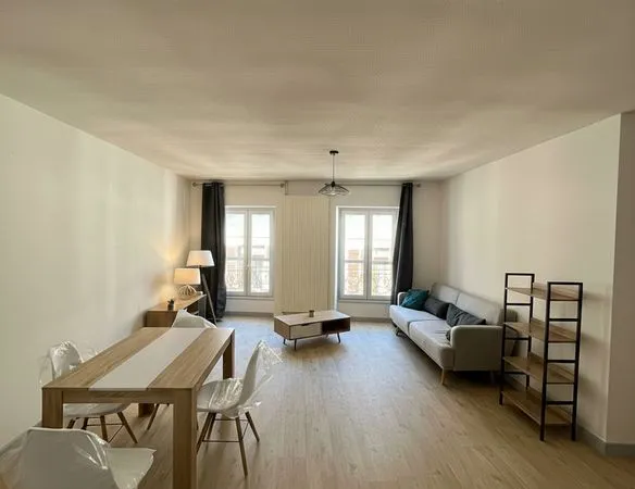 Appartement meublé type 3 - Centre ville 