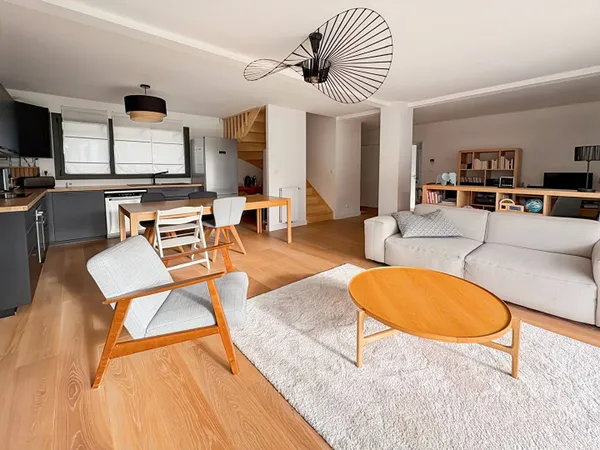 Maison 6 pièces 107 m² 