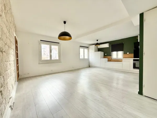 Palavas A SAISIR Bel F3 55 m² 1er étage coeur village rive gauche 
