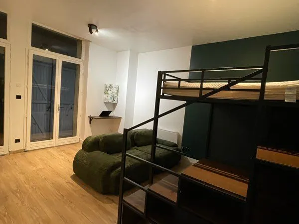 Studio meublé 