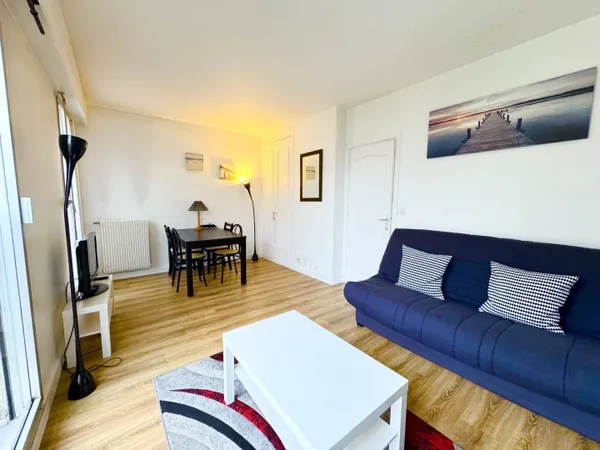 Studio 1 pièce 23 m² 