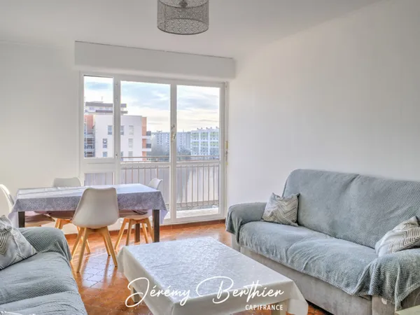 RILLIEUX LA PAPE (69) - Appartement T5 - 85 m² - 4 chambres 
