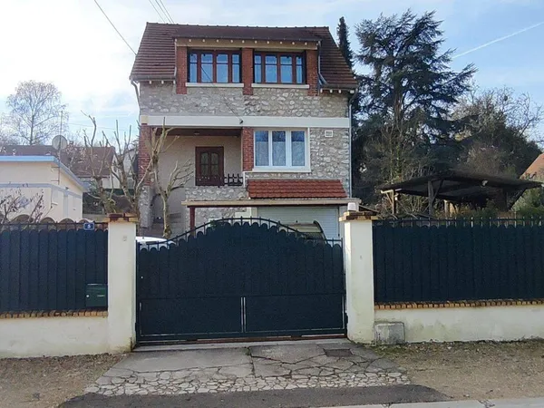 Maison 5 pièces 77 m² 