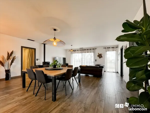 Maison 5 pièces 140 m² 