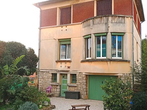 Maison 8 pièces 147 m² 