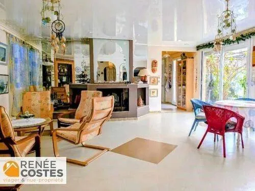 Maison 10 pièces 307 m² 