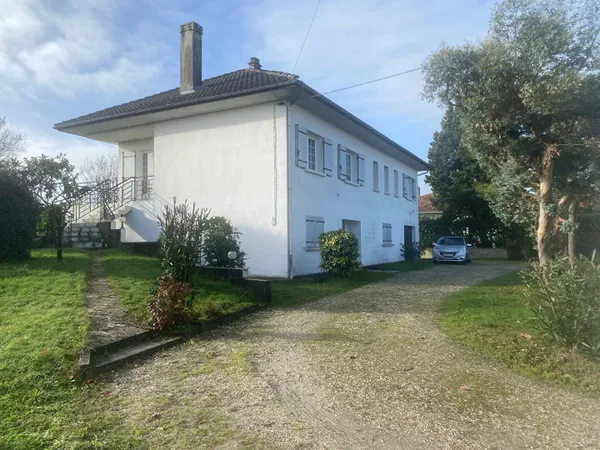 Maison Merignac 7 pièces 270 m2 