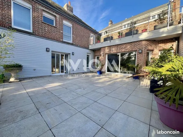 Maison de ville 12 pièces 402 m² 