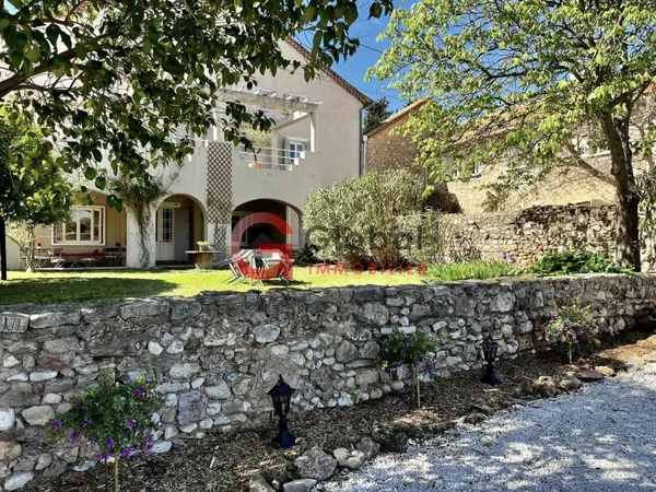 Maison 16 pièces 500 m² 