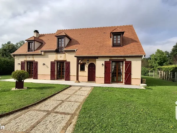Propriété 12 pièces 175 m² 