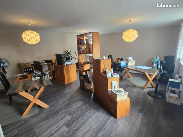 Bureau meublé 40 m² - Centre Châteauneuf-de-Galaure 