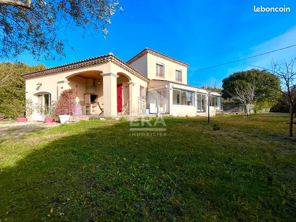 Propriété 5 pièces 165 m² 