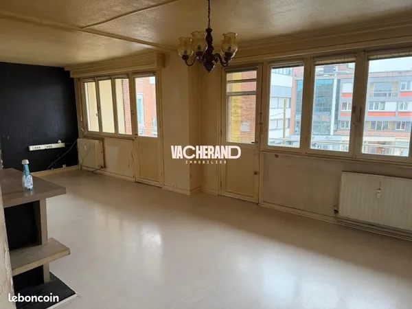 Appartement 3 pièces 84 m² 