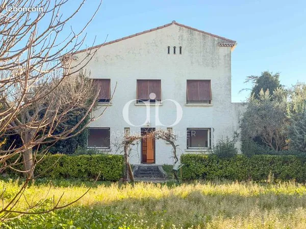 Maison 8 pièces 180 m² 