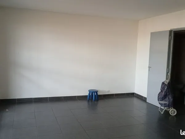 T3 bis de 70 m² + balcon + cave - Libre 