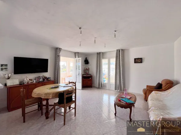 Maison 6 pièces 178 m² 