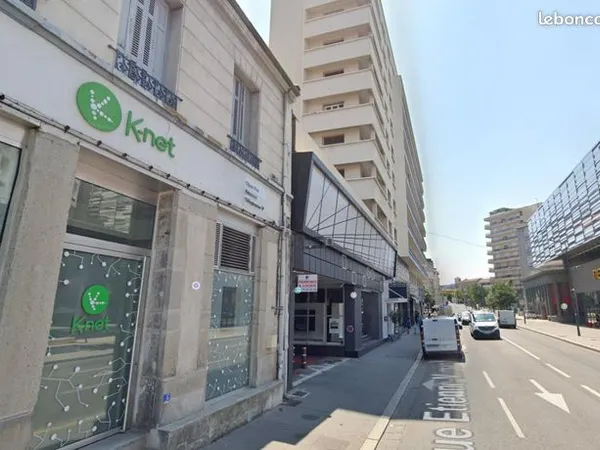 Parking - Garage Location Saint-Étienne   75€