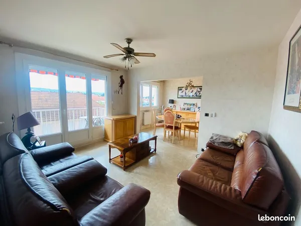 Appart t2 bis avec ascenseur et balcon 