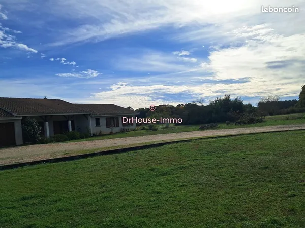 Propriété 5 pièces 132 m² 