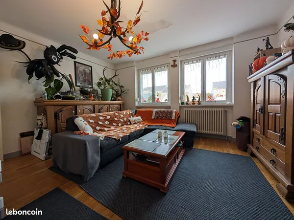 Propriété 5 pièces 77 m² 