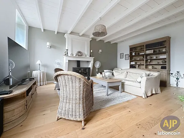 Maison 6 pièces 192 m² 