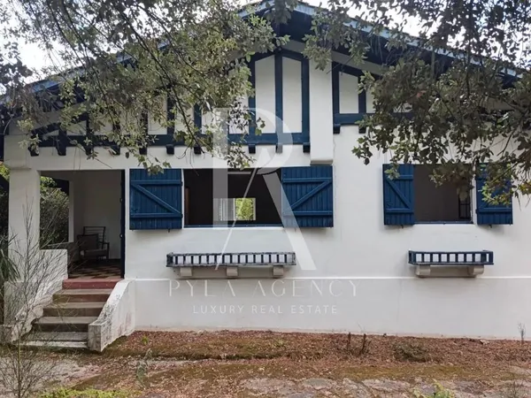 Villa 7 pièces 130 m² 