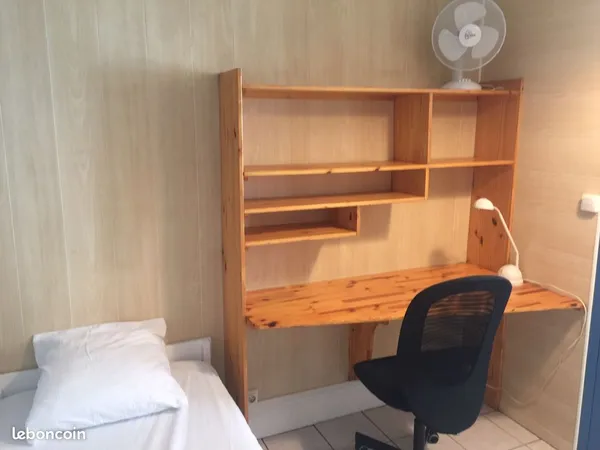 Studio tout compris proche facs et lycées 