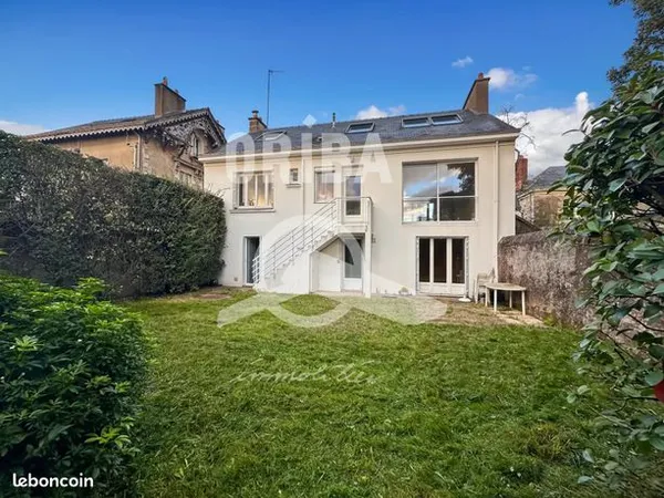 Maison 7 pièces 200 m² 