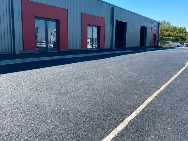 Local 220 m² DOMMARTIN LES TOUL 
