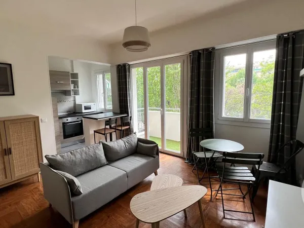 Studio 1 pièce 33 m² 