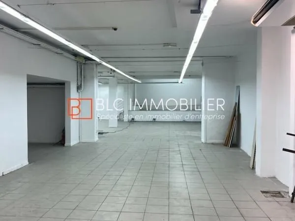 Local commercial 200 m² 
