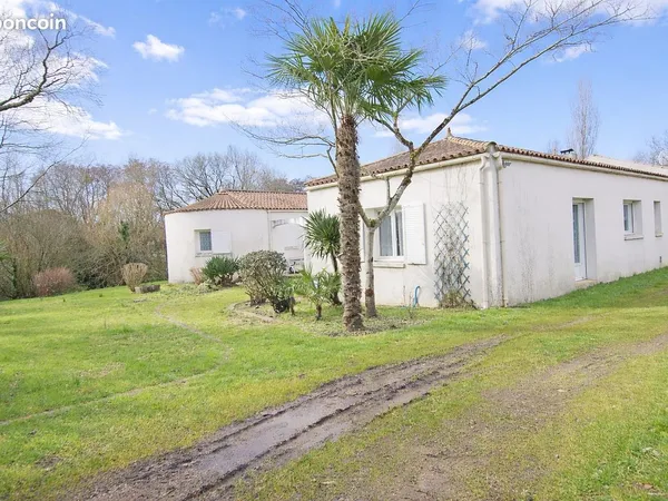 Propriété 6 pièces 165 m² 