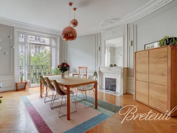 Appartement Vente Paris 16e Arrondissement 6p 165m² 1930000€