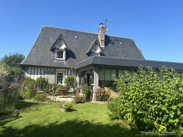 MAISON NORMANDE PROCHE DES COMMODITÉS 
