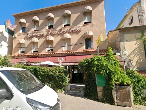 Immeuble/ Hotel restaurant - Saint Laurent du Var 