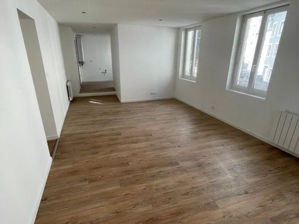 Appartement T4 refait à neuf 