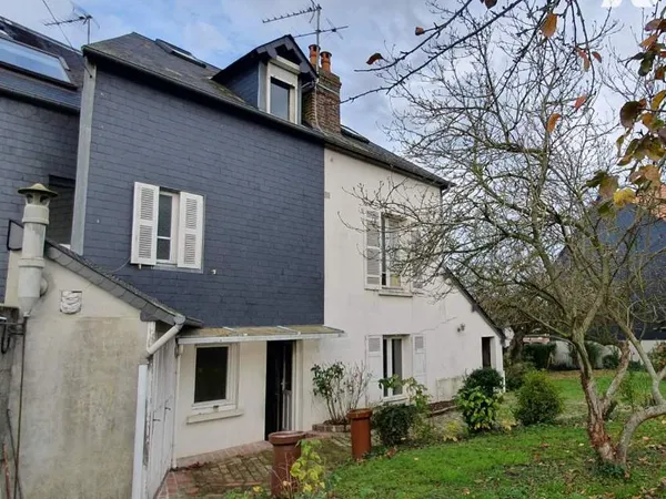 Maison 7 pièces 106 m² 