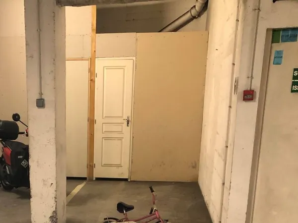 Parking 11 m² 