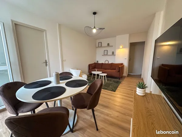 Chambre dans colocation meublée - tout inclus 
