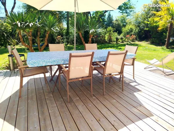 Maison clé en main entièrement rénovée avec un beau terrain au calme, proche de tout 