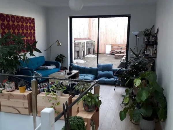 Vends duplex / atelier atypique avec terrasse m° Robespierre Montreuil 2 chambres · 80m²