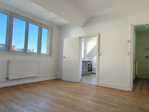 Appartement Charleville Mezieres 2 pièce(s) 42 m2 SH 