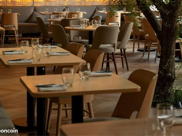 Restaurant 218 m² IVRY SUR SEINE 